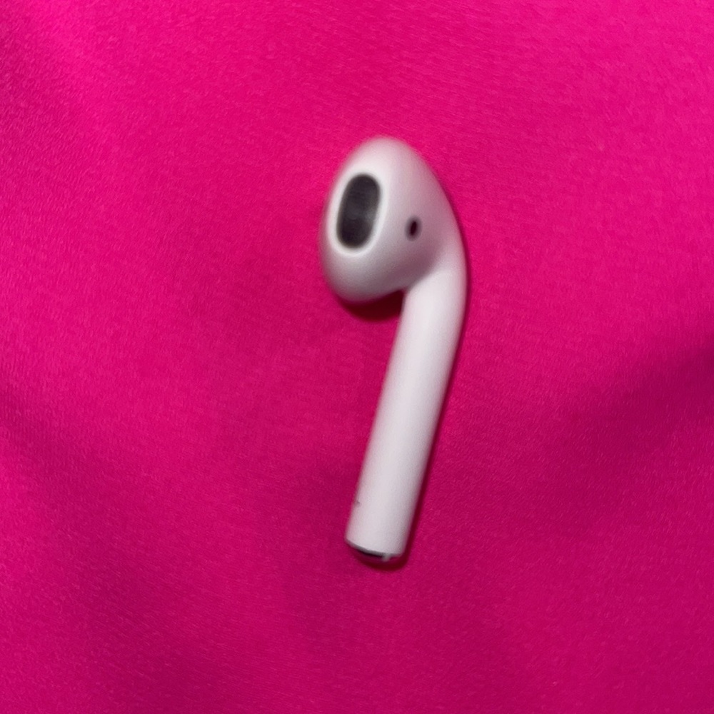 Left airpod